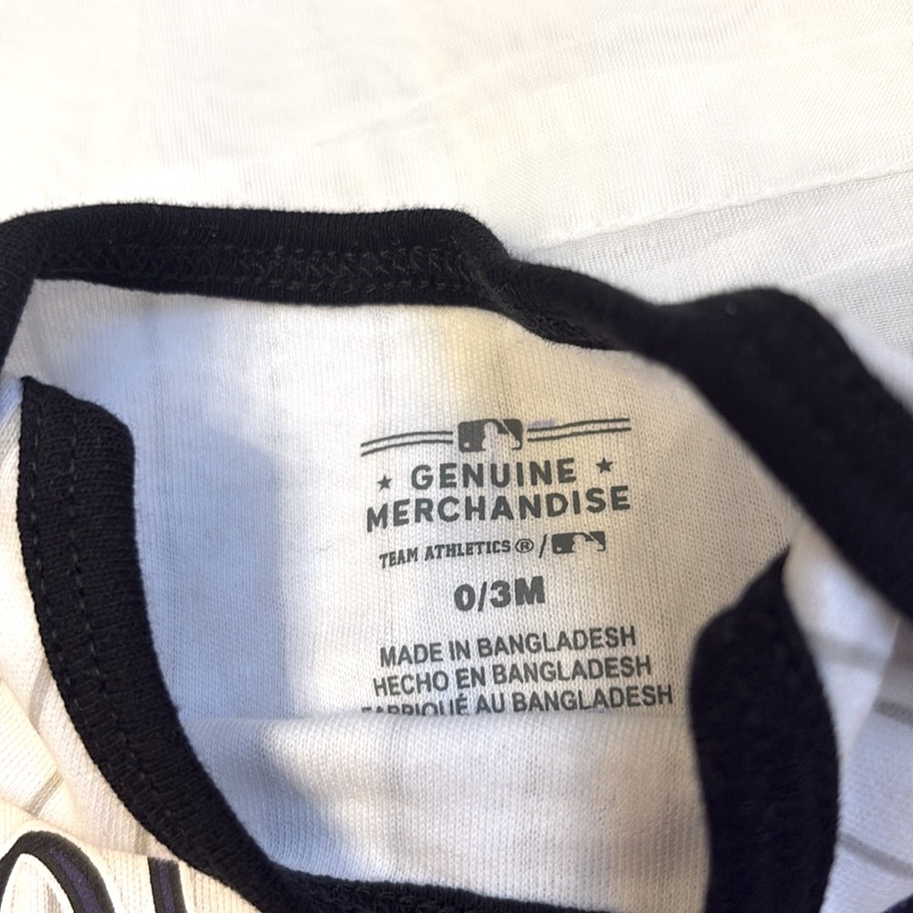 NEW [MLB] Colorado Rockies Full Season Growth Stage Set, Newborn to 6/9 Months! - Picture 7 of 11